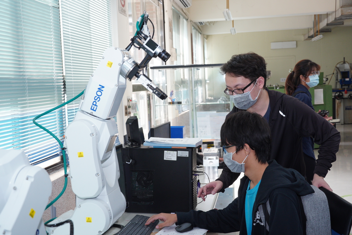 翻轉「非山非市」　中山大學助高中生學素養圖片