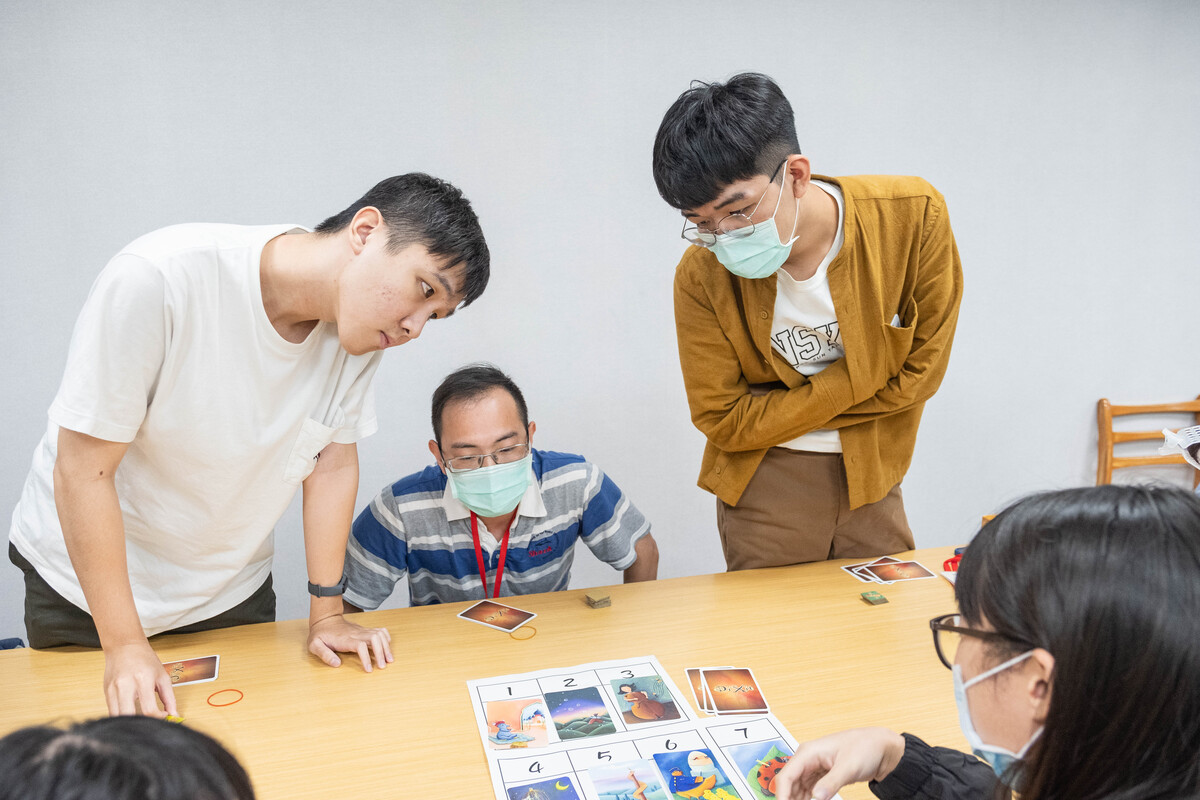 校慶系列報導》誰是最佳妙語說書人？　圖書館桌遊大賽競技圖片