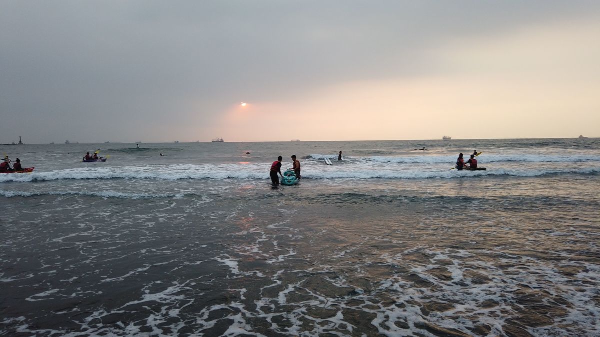 校慶系列報導》乘風破浪的師生　夕陽獨木舟海洋體驗圖片