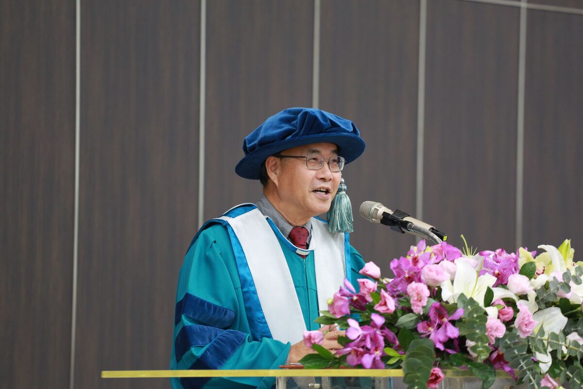 鄭英耀校長致詞圖片